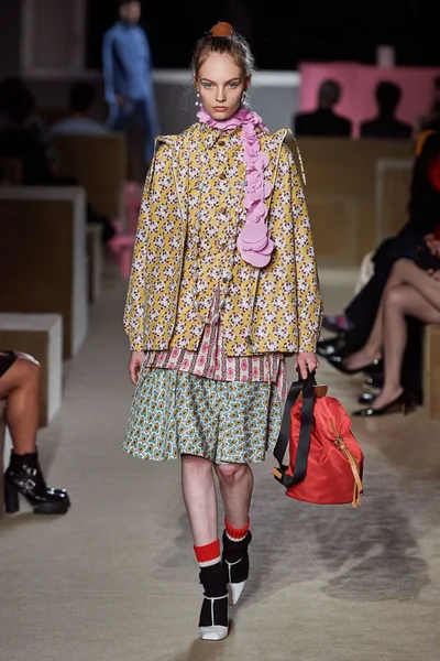 Look 35